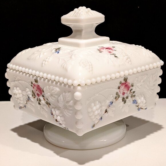 Westmoreland “Beaded Grape” Hand Painted Milk Glass Trinket Box - Picture 2 of 9